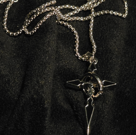Pointed Cross Pendant Necklace - Picture 4 of 4
